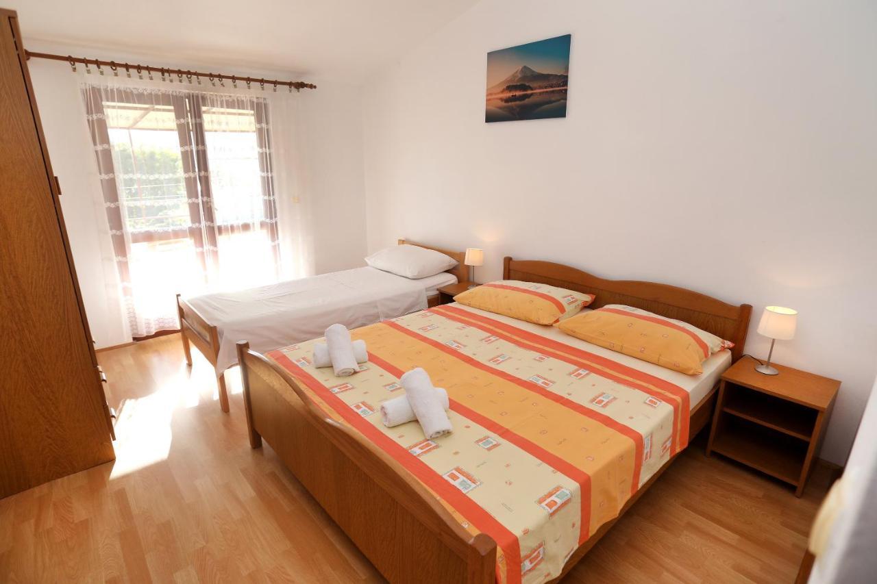 Apartman Gilan Сегет-Враниця Екстер'єр фото
