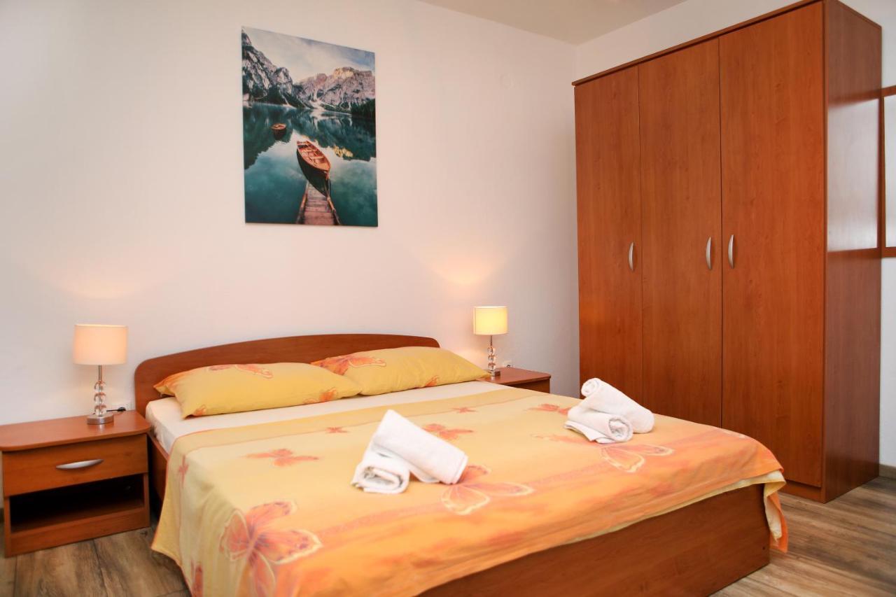 Apartman Gilan Сегет-Враниця Екстер'єр фото