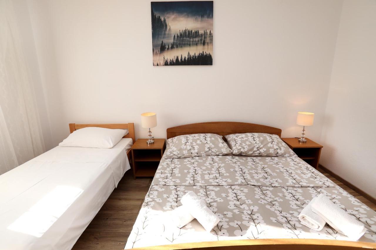 Apartman Gilan Сегет-Враниця Екстер'єр фото