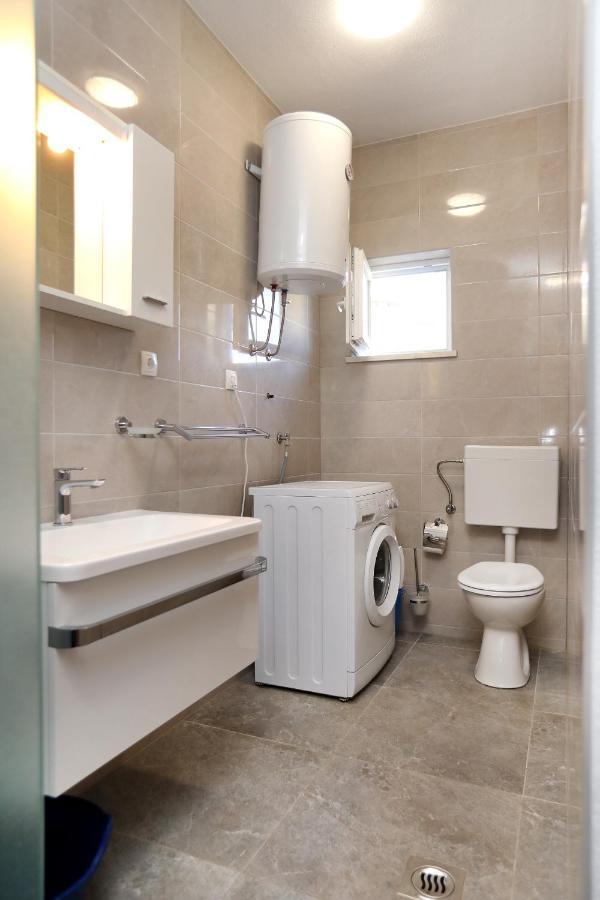 Apartman Gilan Сегет-Враниця Екстер'єр фото