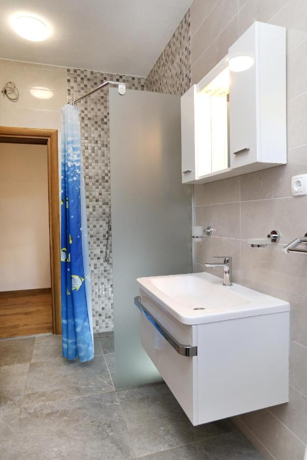 Apartman Gilan Сегет-Враниця Екстер'єр фото