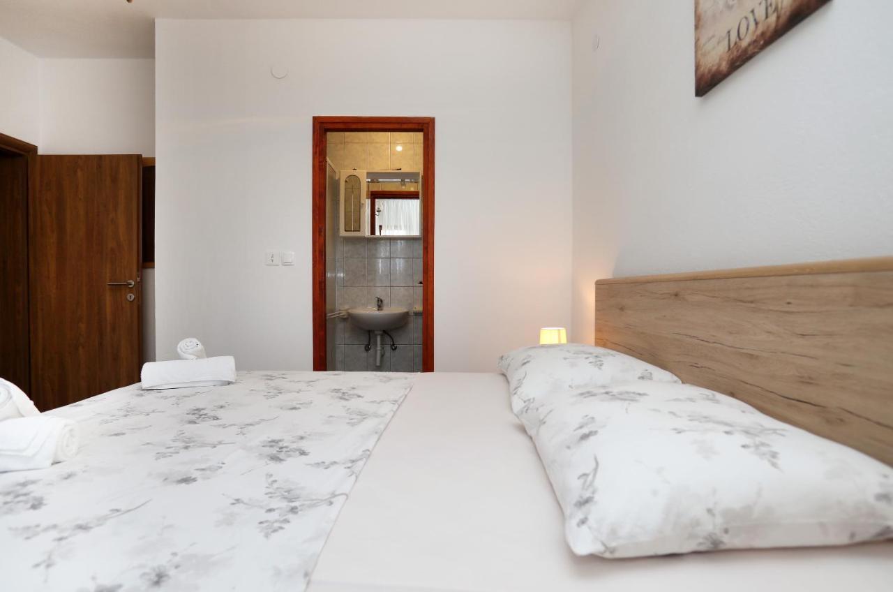 Apartman Gilan Сегет-Враниця Екстер'єр фото