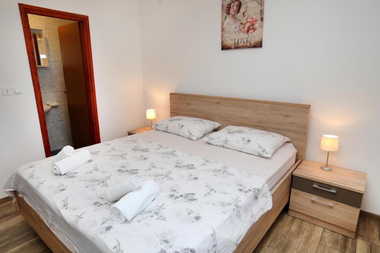 Apartman Gilan Сегет-Враниця Екстер'єр фото