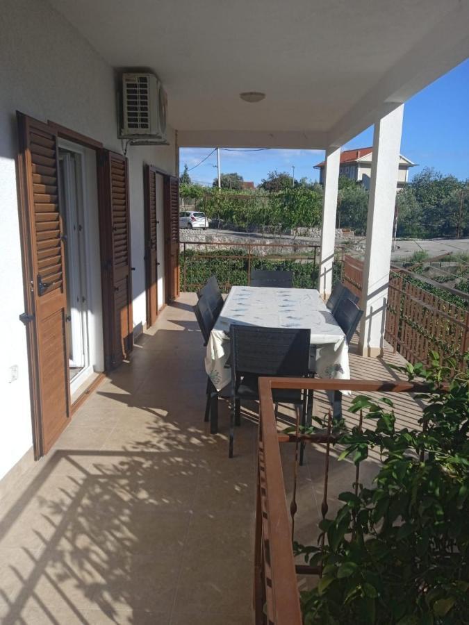 Apartman Gilan Сегет-Враниця Екстер'єр фото